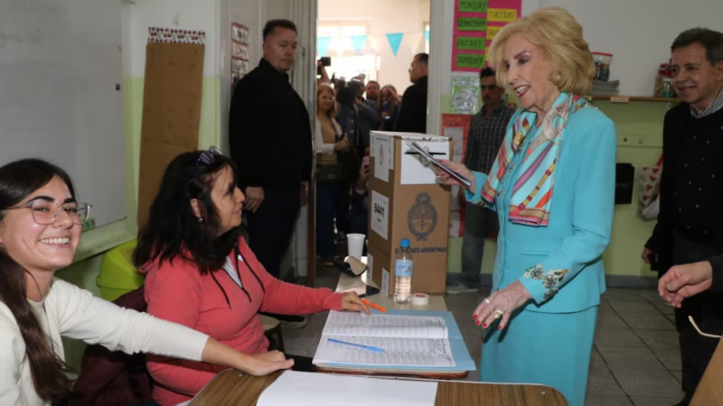 Mirtha Legrand: "Me vestí con los colores de la patria"